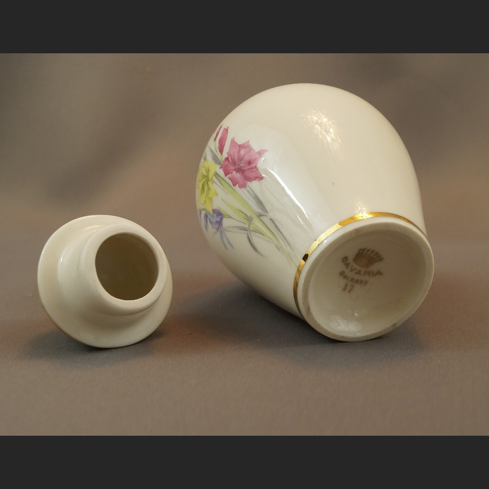 Wazon porcelanowy Bawaria kość słoniowa Wazon porcelanowy Bawaria kość słoniowa