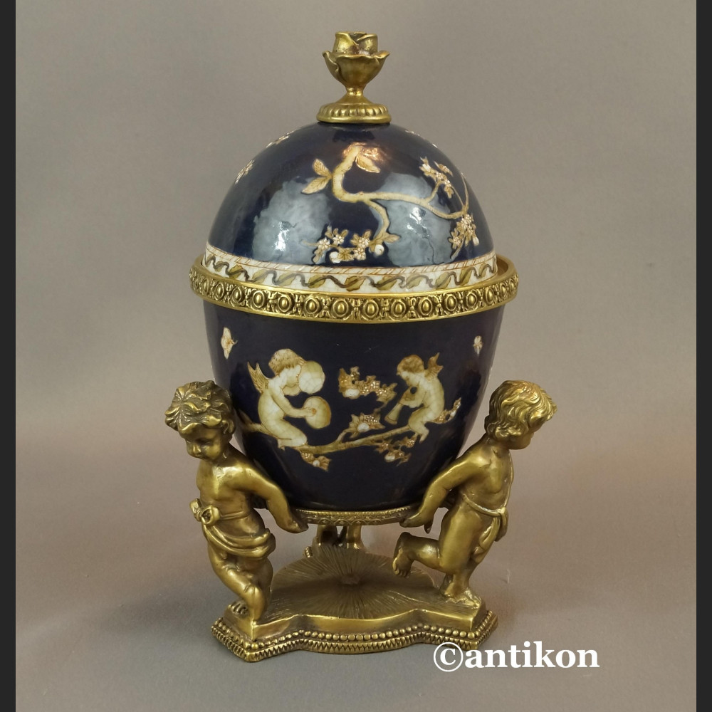 Carskie Jajo z dziećmi a la Faberge porcelanowa szkatuła Carskie Jajo z dziećmi a la Faberge porcelanowa szkatuła