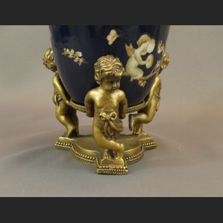 Carskie Jajo z dziećmi a la Faberge porcelanowa szkatuła Carskie Jajo z dziećmi a la Faberge porcelanowa szkatuła