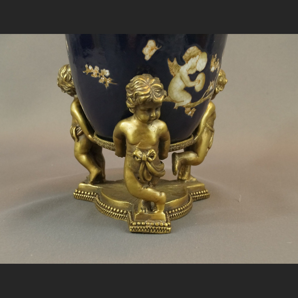 Carskie Jajo z dziećmi a la Faberge porcelanowa szkatuła Carskie Jajo z dziećmi a la Faberge porcelanowa szkatuła