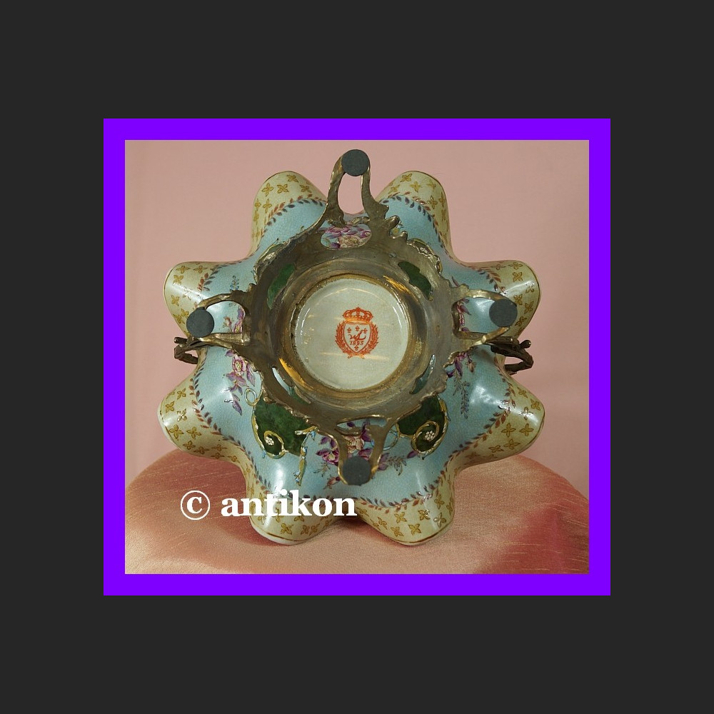 Fantastyczny porcelanowy koszyk patera na owoce Fantastyczny porcelanowy koszyk patera na owoce