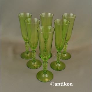 Kieliszki secesyjne zielone zestaw do wina Kieliszki secesyjne zielone zestaw do wina
