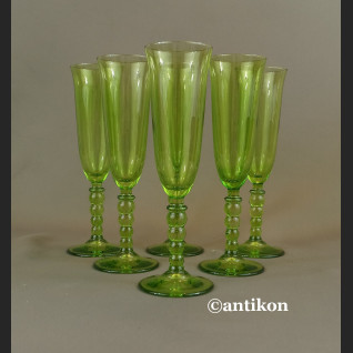 Kieliszki secesyjne zielone zestaw do wina 