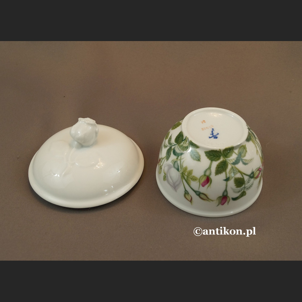 Cukierniczka Furstenberg z różami 