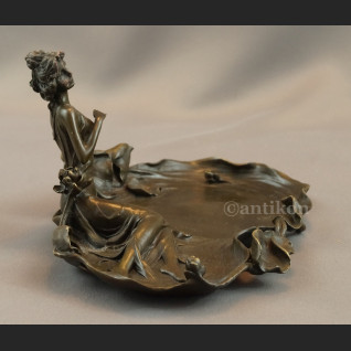 Secesyjna patera z nimfą prawdziwy brąz 