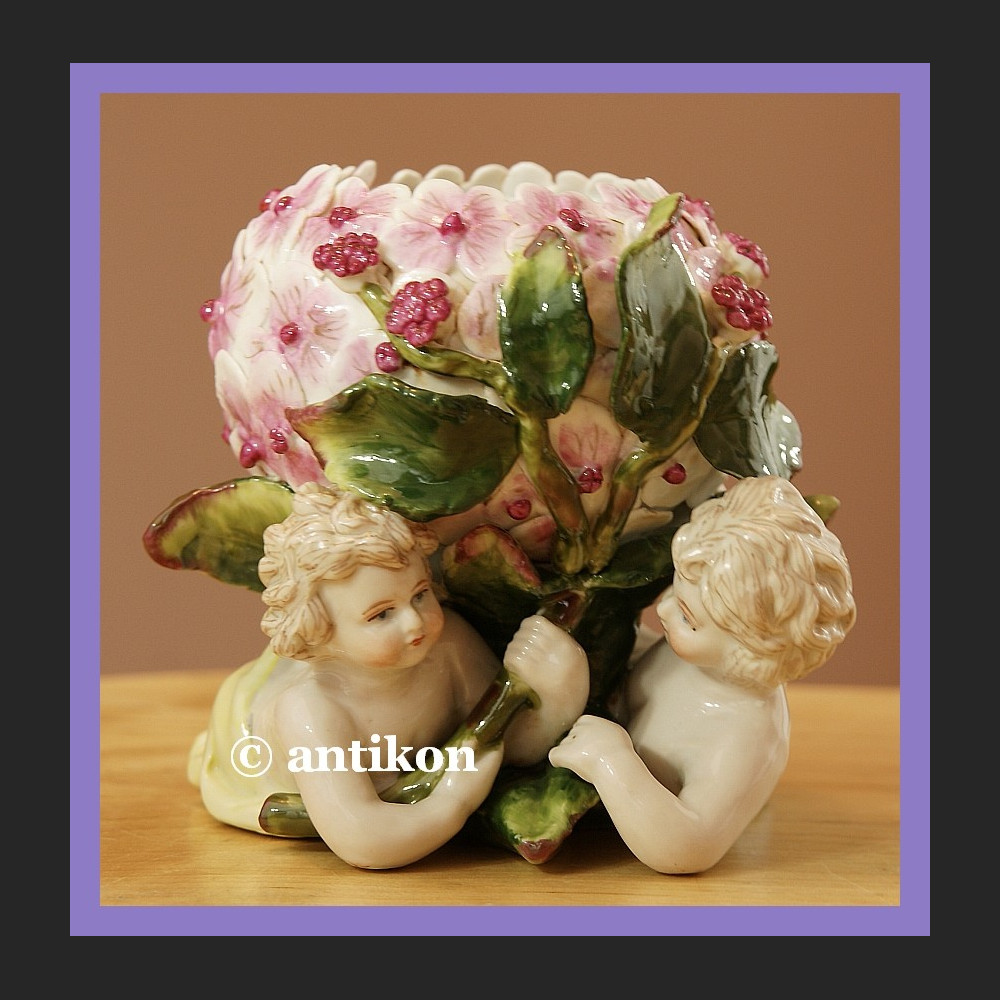 ŚLICZNY PORCELANOWY WAZON DONICZKA SECESJA