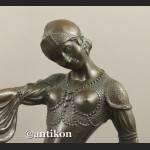 Rzeźba z brązu tancerka w stylu wschodnim duża figura wg Chiparusa