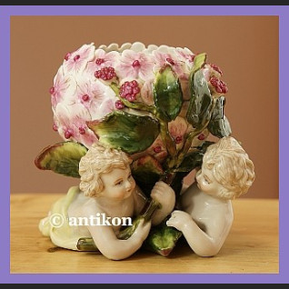 ŚLICZNY PORCELANOWY WAZON DONICZKA SECESJA