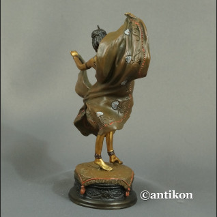 Tancerka rzeźba kobiety w stroju wschodnim złocona 