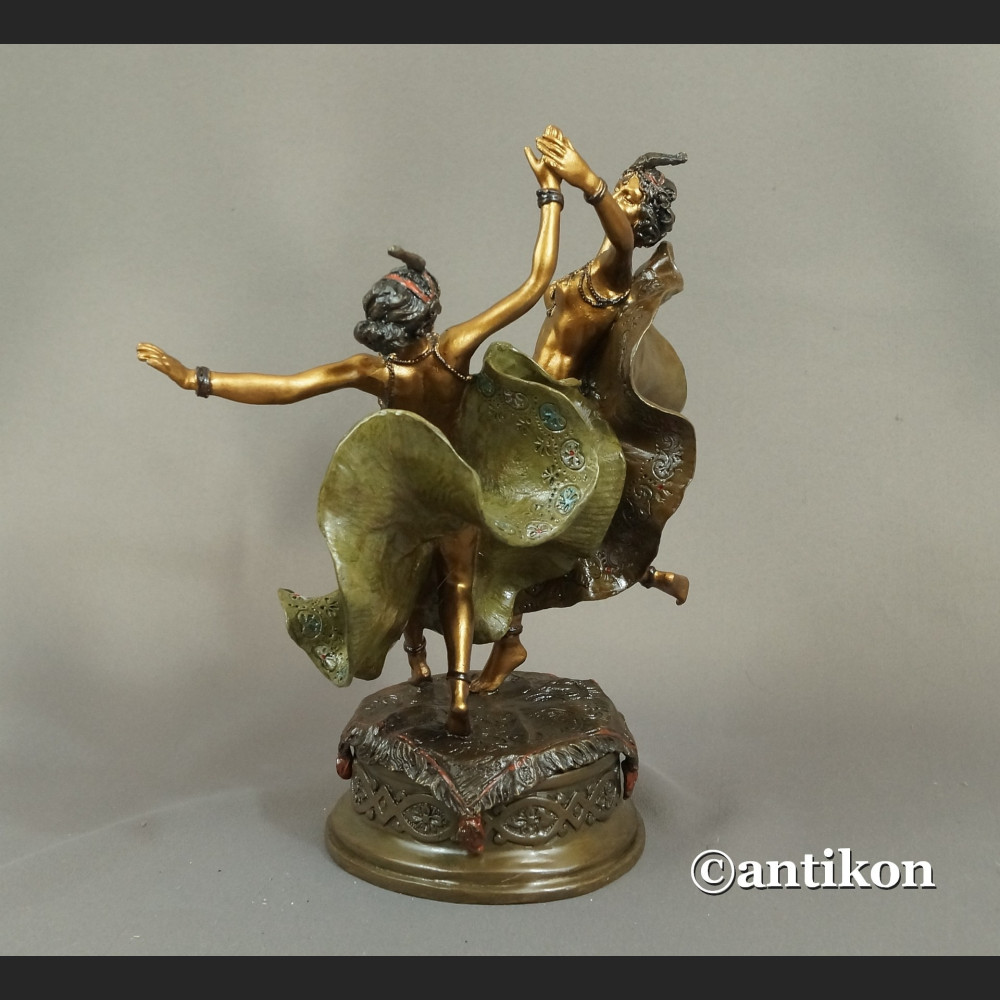 Para tancerek rzeźba kobiet w stroju wschodnim złocona 