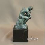 Myśliciel A. Rodin figurka z brązu zmyślony człowiek