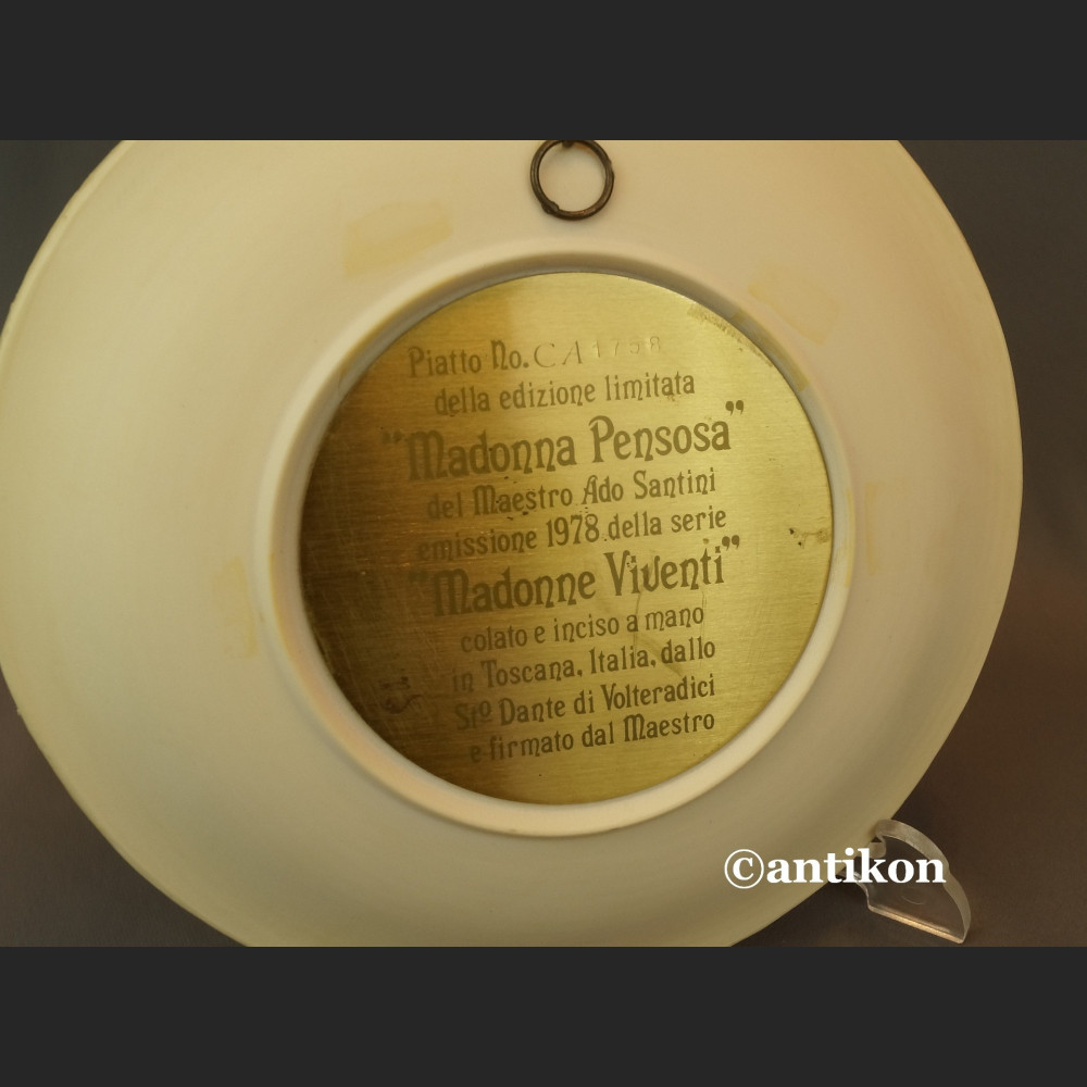 Madonna z Dzieciątkiem włoski relief z alabastru Madonna z Dzieciątkiem włoski relief z alabastru