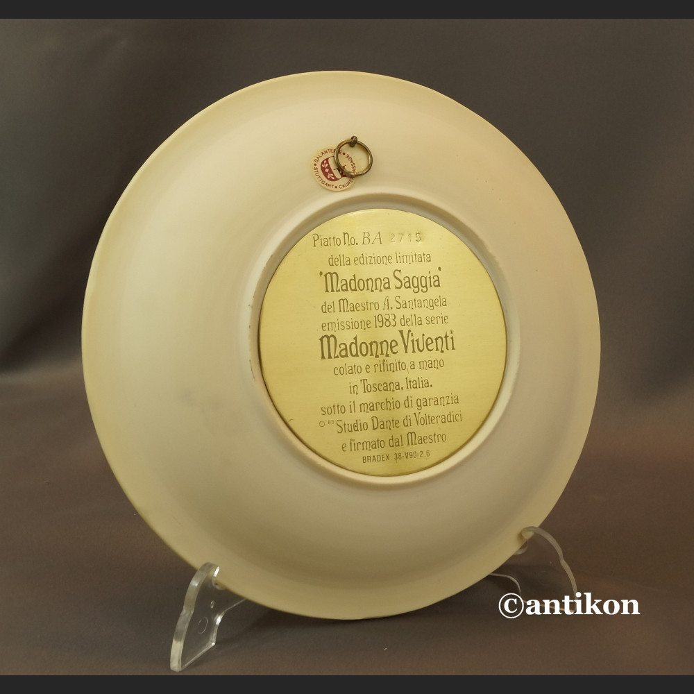 Madonna z dzieciątkiem Relief z Włoch Madonna z dzieciątkiem Relief z Włoch