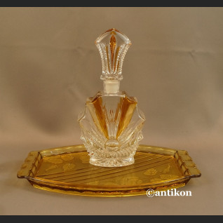 Stare kieliszki z karafką i tacą art deco 