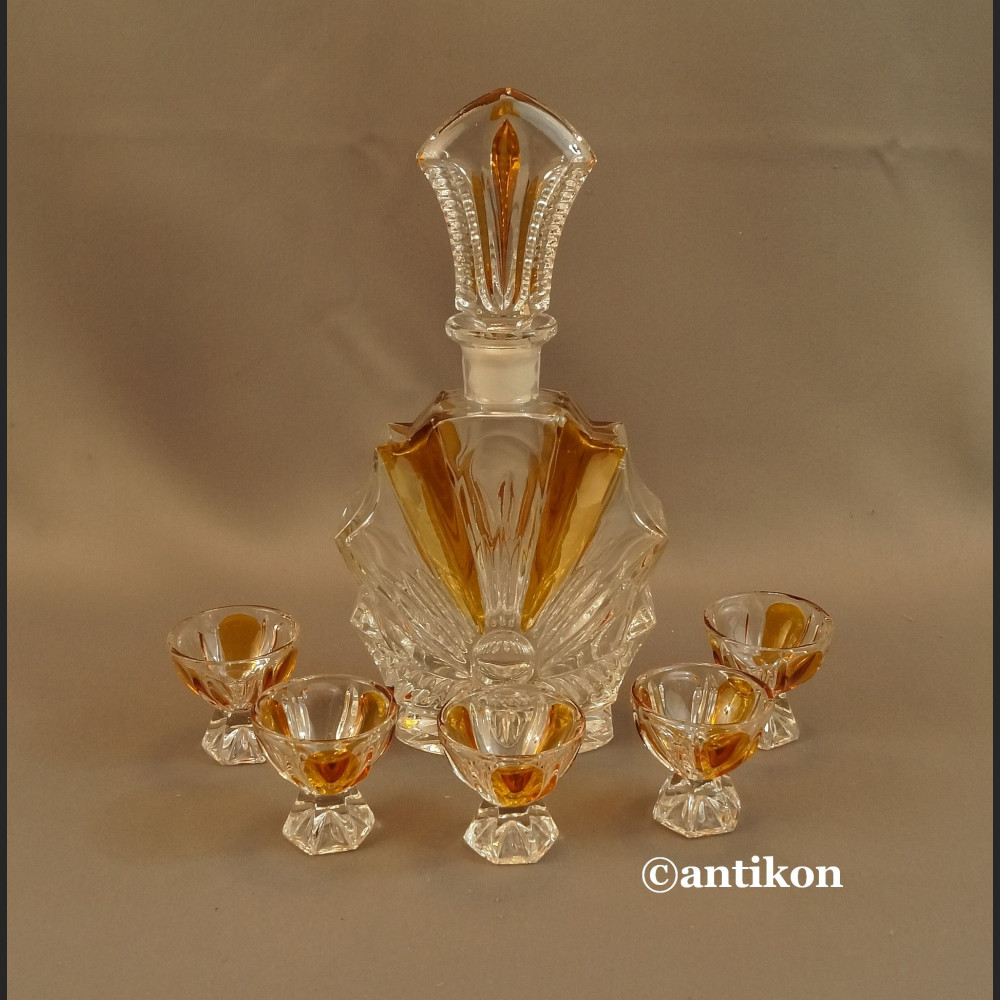 Stare kieliszki z karafką i tacą art deco 