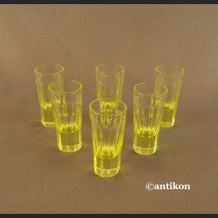 Kieliszki uranowe z Francji 