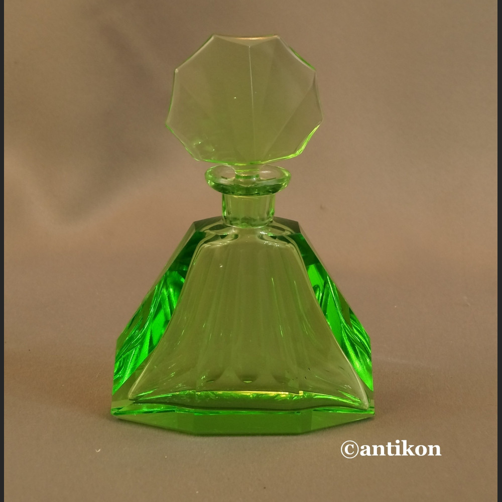 Art deco zielone szkło butelki Art deco zielone szkło butelki