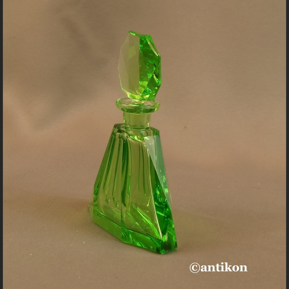 Art deco zielone szkło butelki Art deco zielone szkło butelki