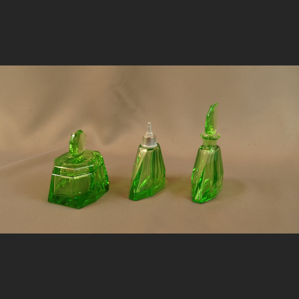 Art deco zielone szkło butelki Art deco zielone szkło butelki