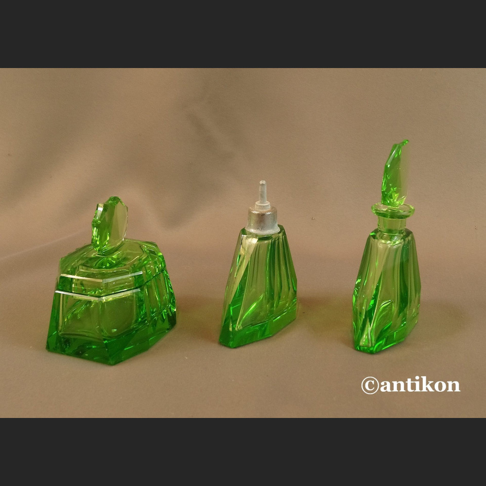 Art deco zielone szkło butelki Art deco zielone szkło butelki