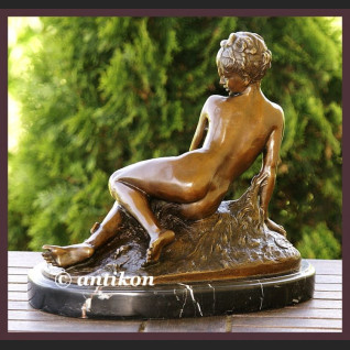 DUŻY UROCZY AKT DZIEWCZYNY BRĄZ SYGNOWANA RZEŹBA 