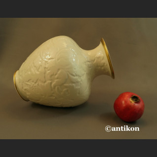Wazon Rosenthal  biały z reliefem antyczna porcelana 
