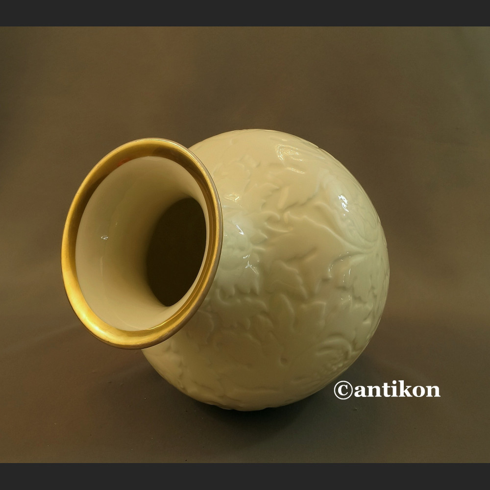 Wazon Rosenthal  biały z reliefem antyczna porcelana 