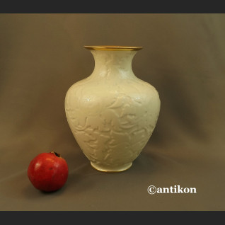 Wazon Rosenthal  biały z reliefem antyczna porcelana 