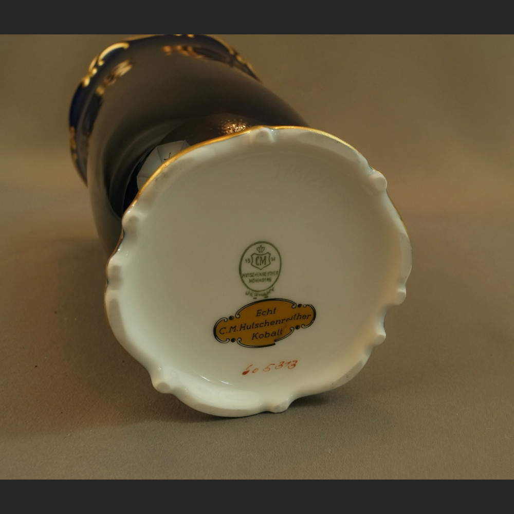 Wazon Hutschenreuther granatowy z kwiatami kobalt