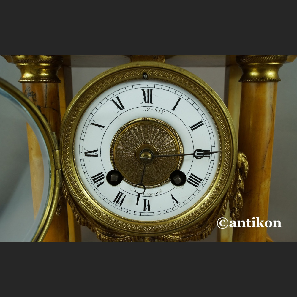 Zegar antyk kominkowy marmurowy z orłem 