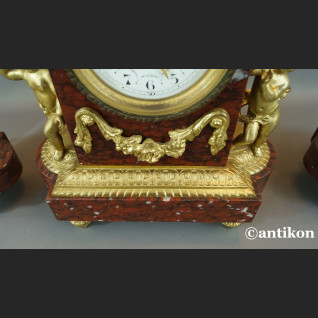 Barokowy zegar antyk z kandelabrami i aniołkami  Barokowy zegar antyk z kandelabrami i aniołkami