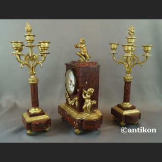 Barokowy zegar antyk z kandelabrami i aniołkami  Barokowy zegar antyk z kandelabrami i aniołkami