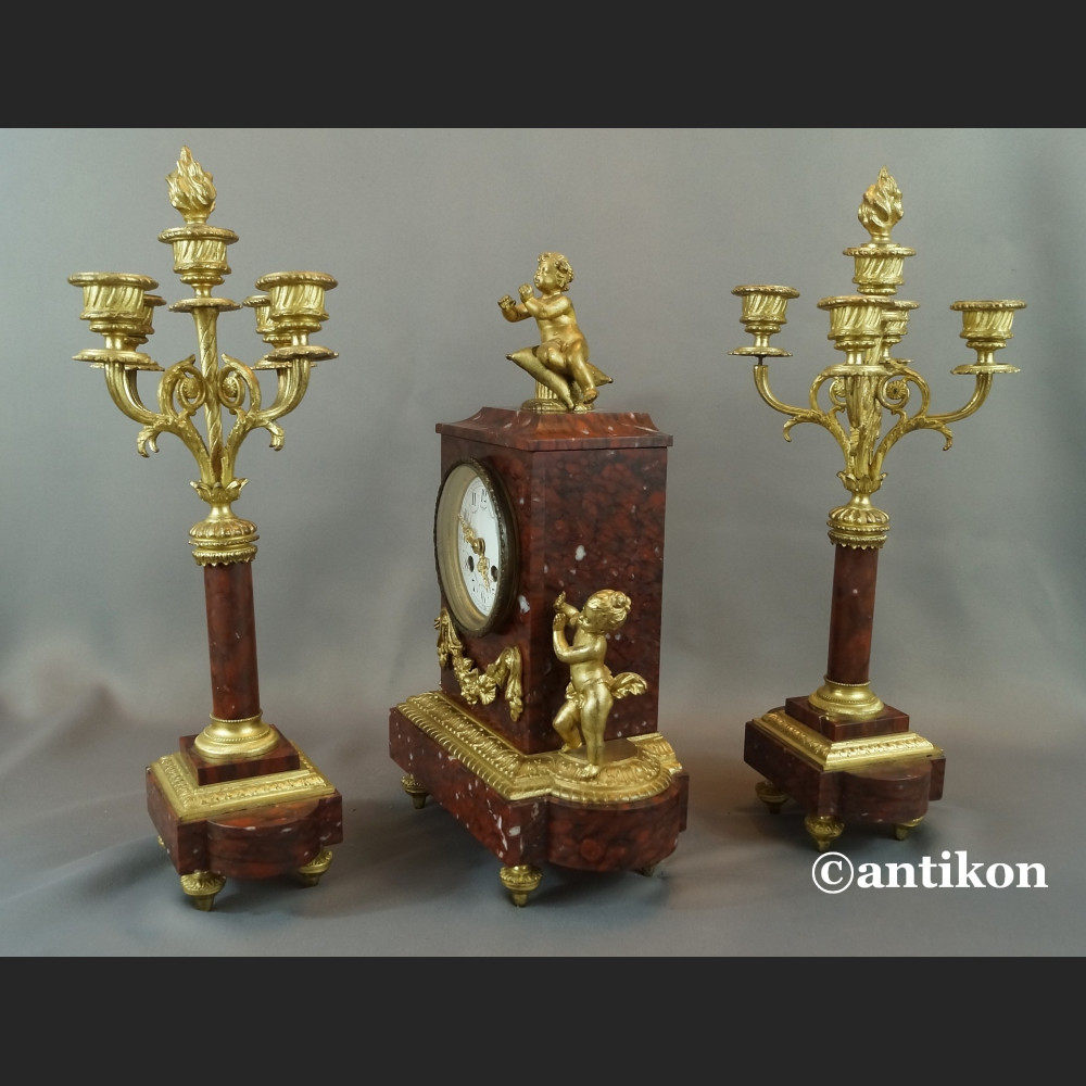 Barokowy zegar antyk z kandelabrami i aniołkami  Barokowy zegar antyk z kandelabrami i aniołkami