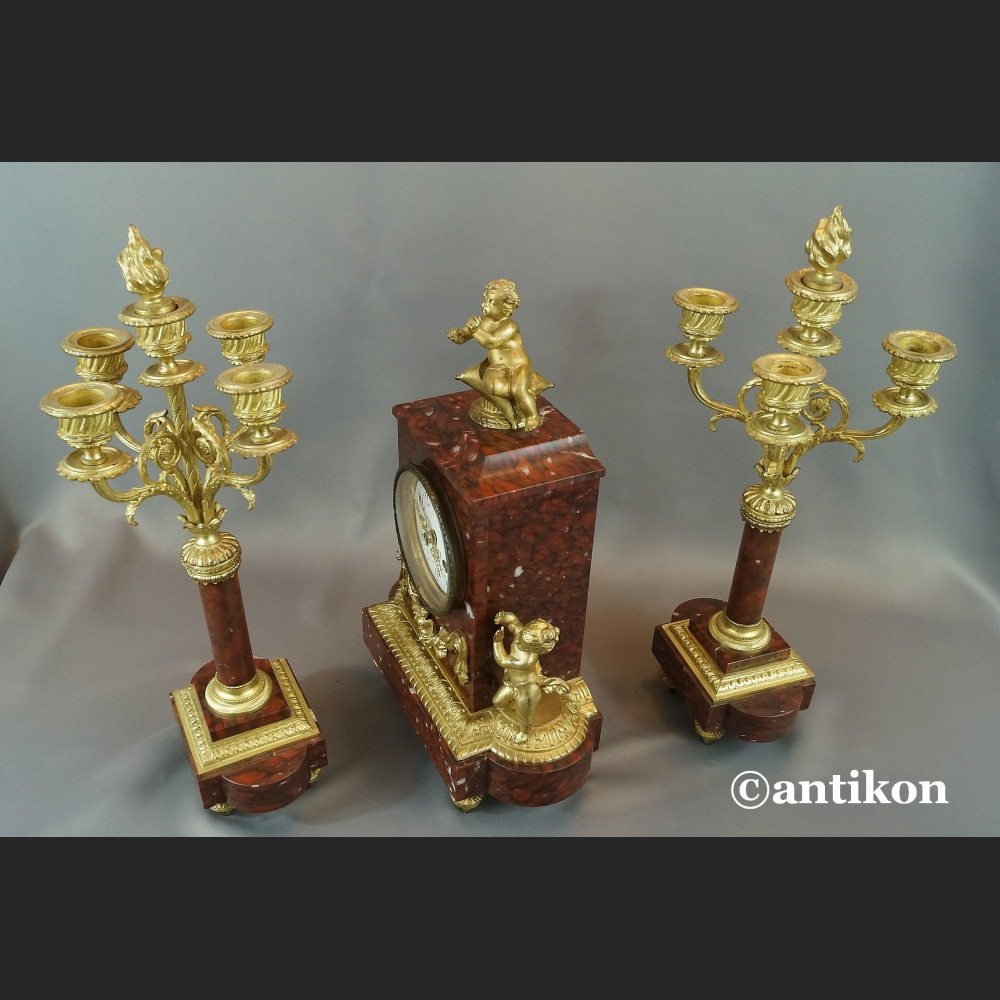 Barokowy zegar antyk z kandelabrami i aniołkami  Barokowy zegar antyk z kandelabrami i aniołkami