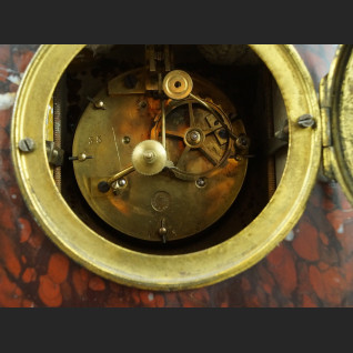 Barokowy zegar antyk z kandelabrami i aniołkami  Barokowy zegar antyk z kandelabrami i aniołkami