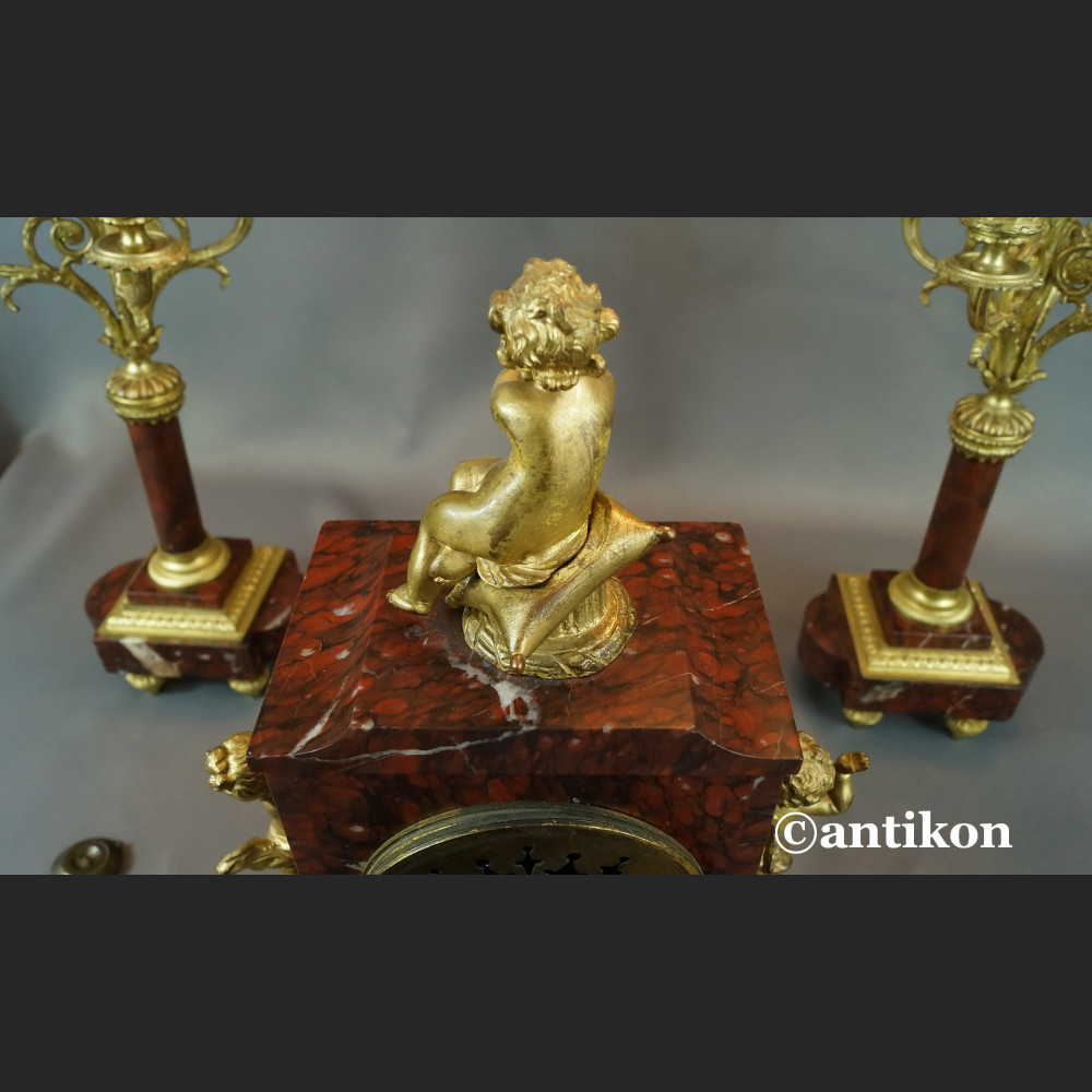 Barokowy zegar antyk z kandelabrami i aniołkami  Barokowy zegar antyk z kandelabrami i aniołkami