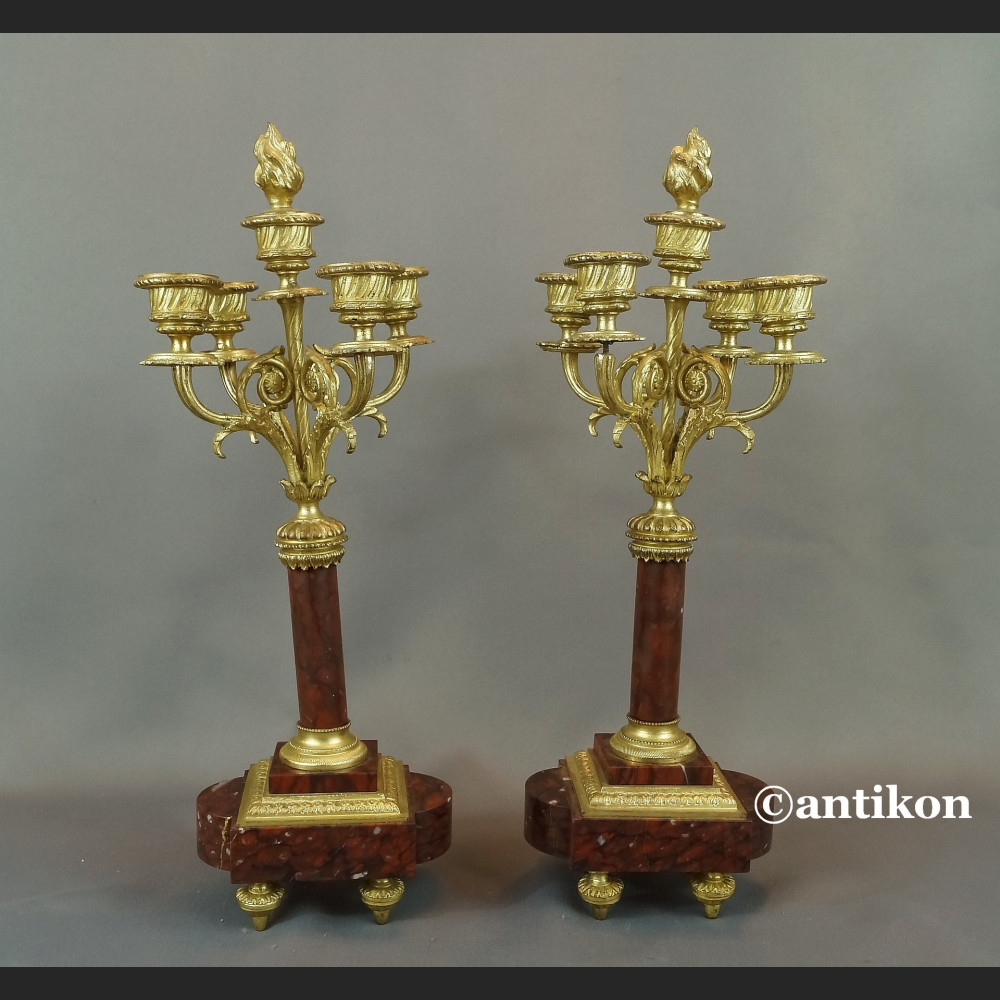 Barokowy zegar antyk z kandelabrami i aniołkami  Barokowy zegar antyk z kandelabrami i aniołkami