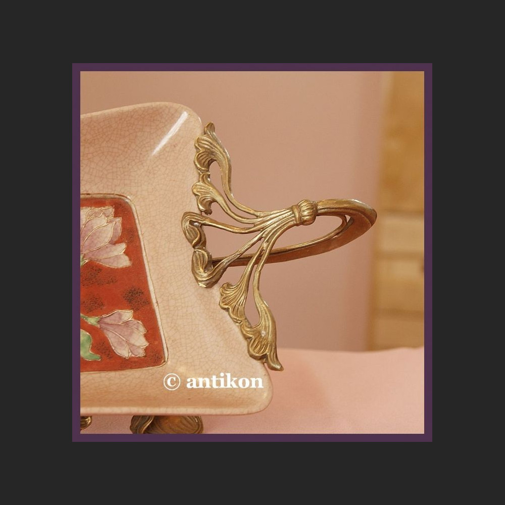 ZACHWYCAJĄCA SECESYJNA PATERA Z BRĄZEM