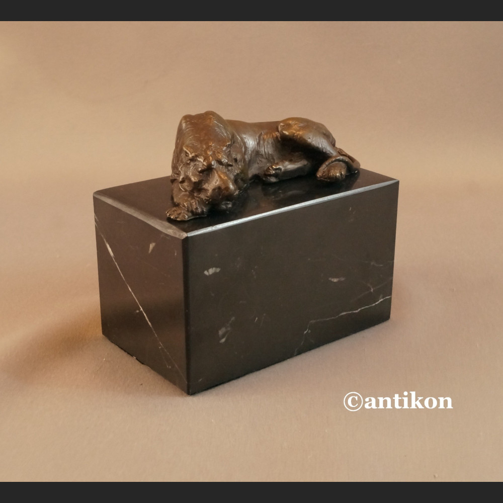 Figurka z brązu tygrys odpoczywający mała rzeźba