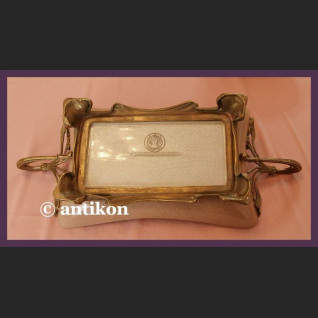 ZACHWYCAJĄCA SECESYJNA PATERA Z BRĄZEM