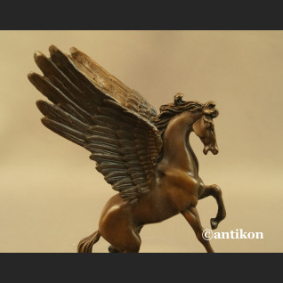 Pegaz rzeźba z brązu piękna 