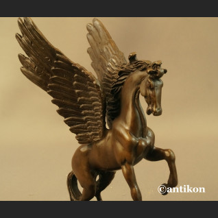 Pegaz rzeźba z brązu piękna 