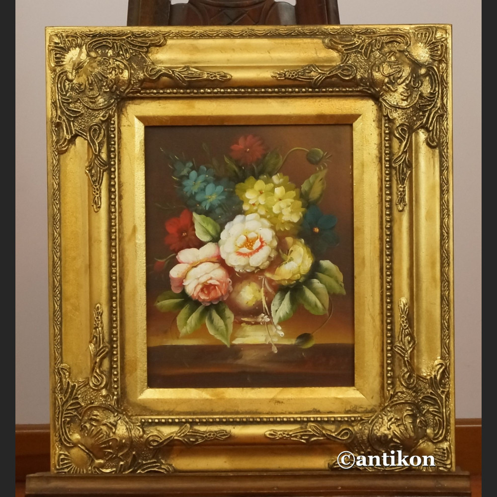 Obraz kwiaty w złotej barokowej ramie 