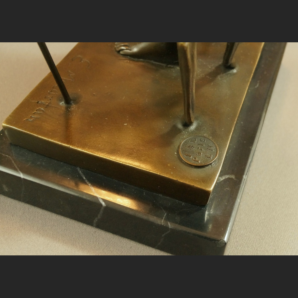 Diana z łanią rzeźba Art Deco Prezent dla myśliwego Diana z łanią rzeźba Art Deco Prezent dla myśliwego