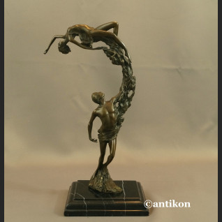 Tancerze figura dynamiczna para w tańcu Tancerze figura dynamiczna para w tańcu