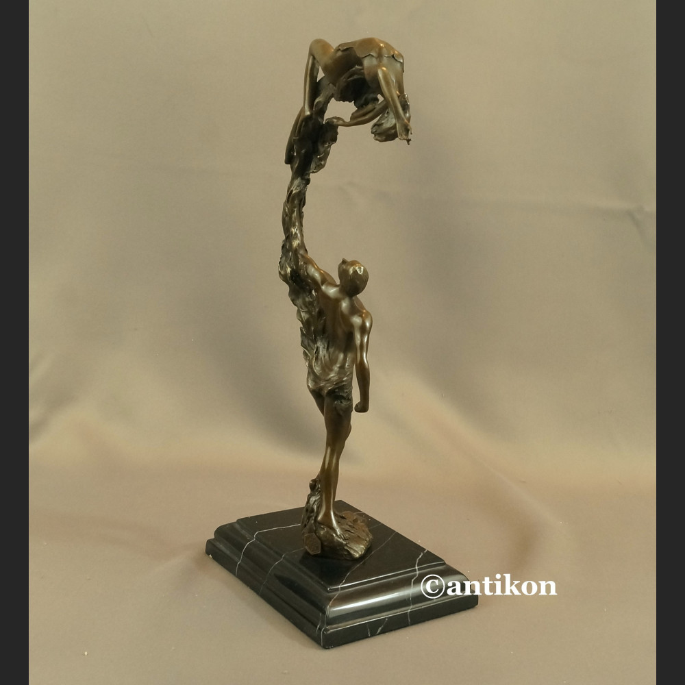 Tancerze figura dynamiczna para w tańcu Tancerze figura dynamiczna para w tańcu