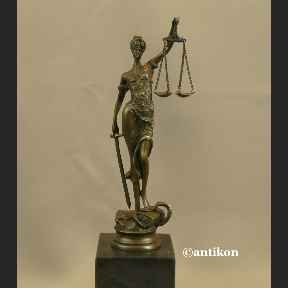 Temida figurka z brązu prezent dla prawnika Temida figurka z brązu prezent dla prawnika