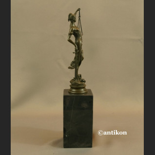 Temida figurka z brązu prezent dla prawnika Temida figurka z brązu prezent dla prawnika