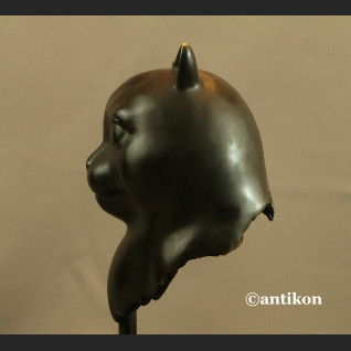 Kot figura głowa kota z brązu  Kot figura głowa kota z brązu