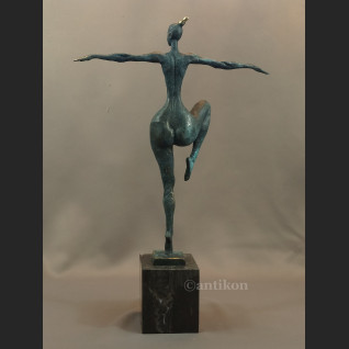 Rzeźba nowoczesna Tancerka Królowa Tańca 